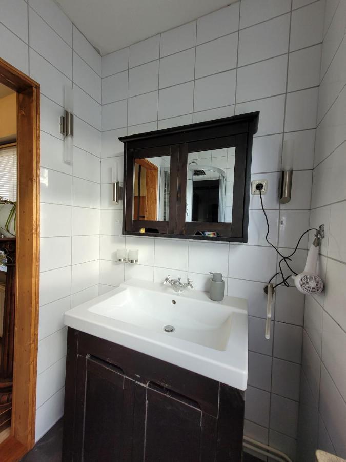 La Petite Gloire Bed & Breakfast Pogum Exterior photo
